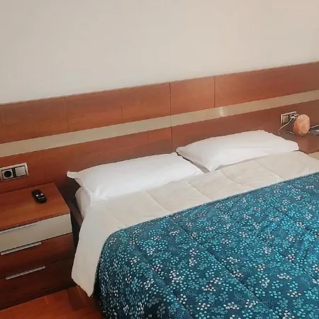 Habitacion Renfe Pamplona Exterior photo